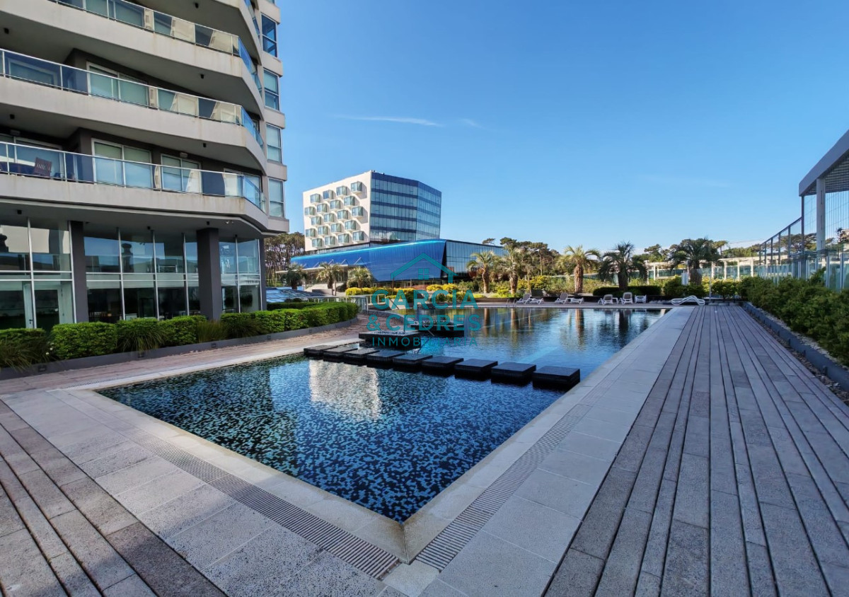 Apartamento ID.394 - VENDO EXCELENTE APTO DE 2 DORM+DEPENDENCIA , 4 BAÑOS EN TORRE LOOK BRAVA