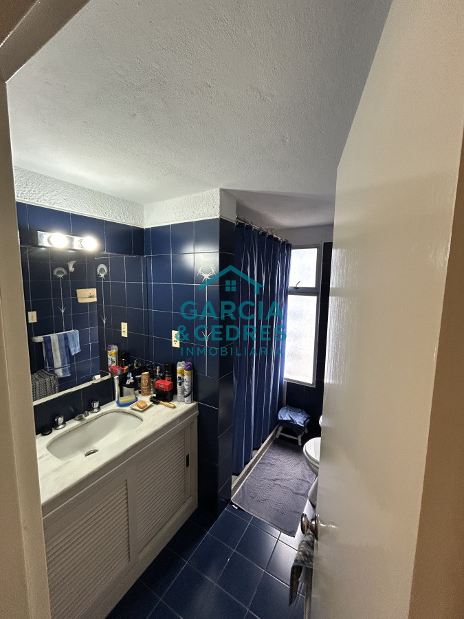 Apartamento ID.5 -  Vendo Apto En Torre Marfil de 2 dormitorios en muy buen estado . Una Torre de muy buena construccion . No Deje De Perder Esta Oportunidad