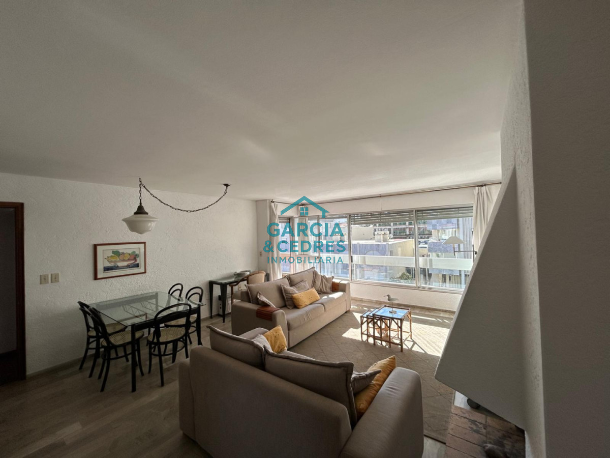 Apartamento ID.198 - Oportunidad Apartamento en Edificio Porto Santo de 3 dorm. y 3 baños