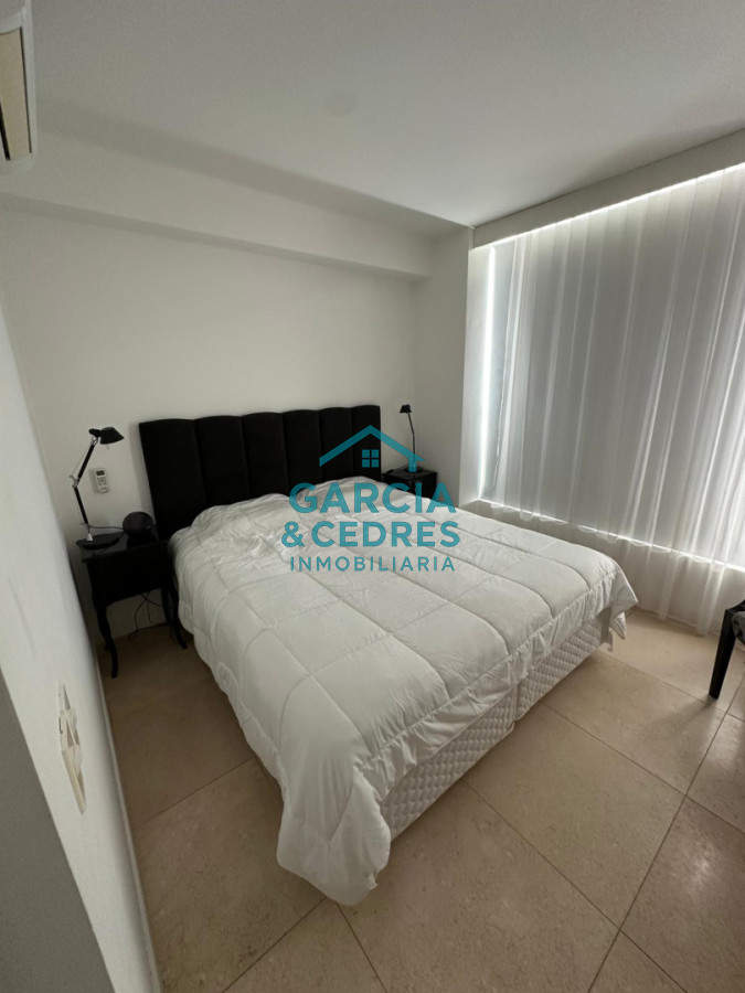 Apartamento ID.422 - Alquiler invernal Apto de 1 1/2 dorm y 2 baños en torre YOO 