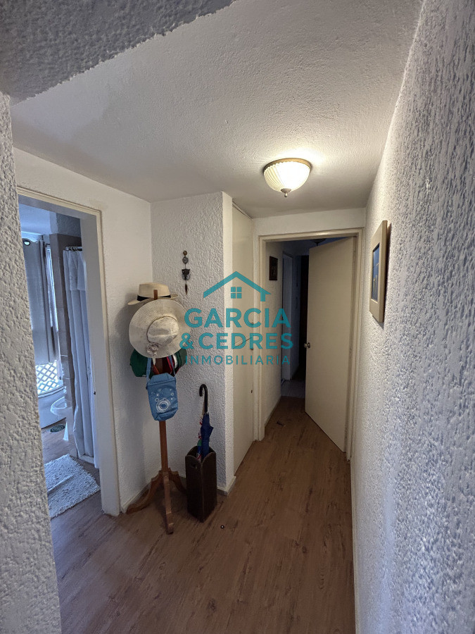 Apartamento ID.5 -  Vendo Apto En Torre Marfil de 2 dormitorios en muy buen estado . Una Torre de muy buena construccion . No Deje De Perder Esta Oportunidad