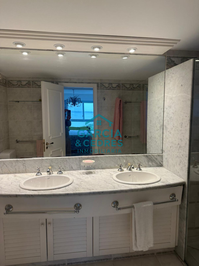 Apartamento ID.379 - Torre Beverly Tower apto de 3 dormitorios en suite + dep servicio c/baño
