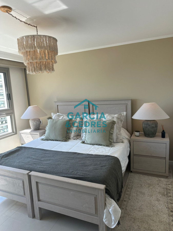 Apartamento ID.175 - Torre Imperiale Exclusivo Apartamento de Gran Categoría con 4 Dormitorios, Servicio y 6 Baños