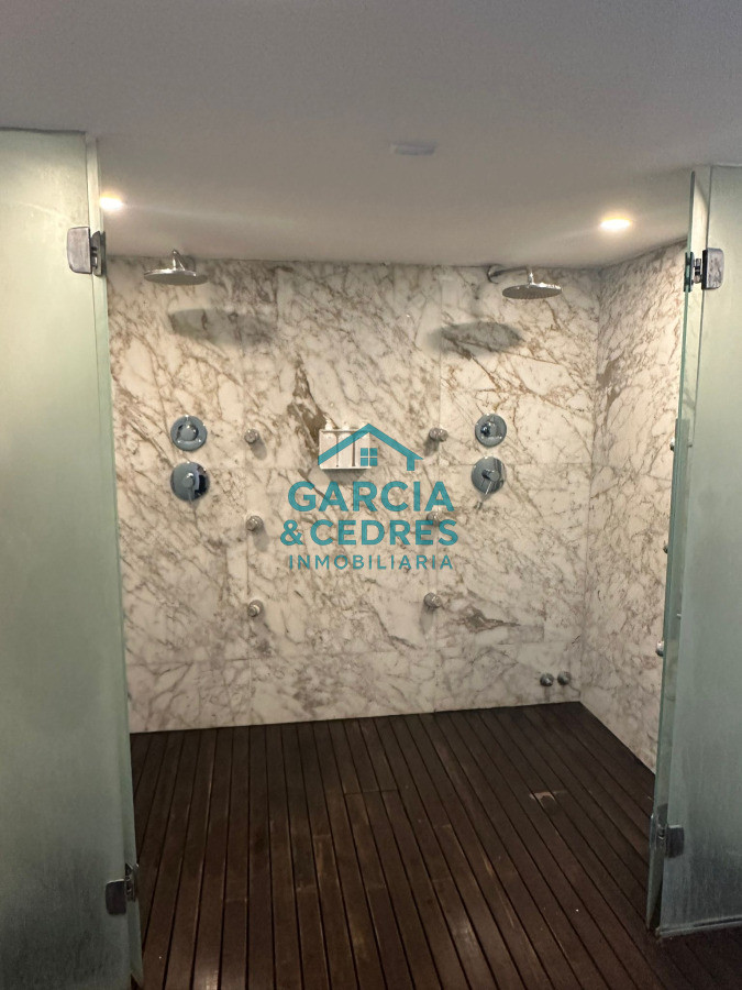 Apartamento ID.2 -  Vendo Apto En Torre Yoo de 1 1/2 dormitorio Excelente Estado . Una Torre Con Todas Las Amenidades . No Deje De Perder Esta Oportunidad
