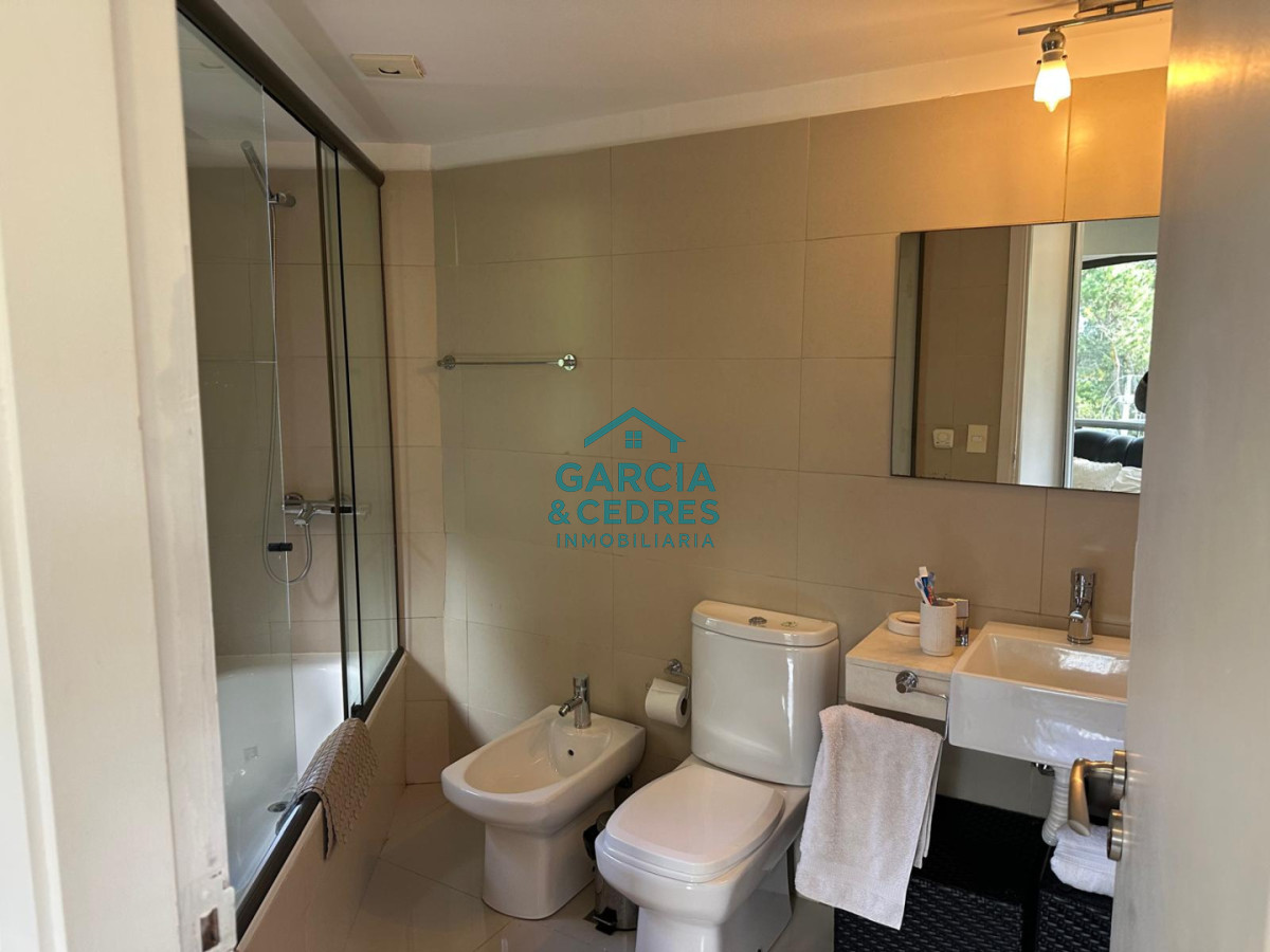 Apartamento ID.222 - Apartamento de 1 dormitorio en Edificio Unique, Punta del Este