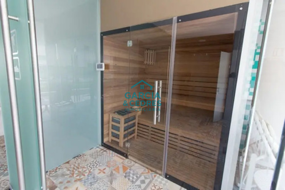 Apartamento ID.324 - Alquiler invernal - Apartamento 2 Dormitorios En Punta Del Este Invernal Con Cochera. Excelente Vista y ubicación.