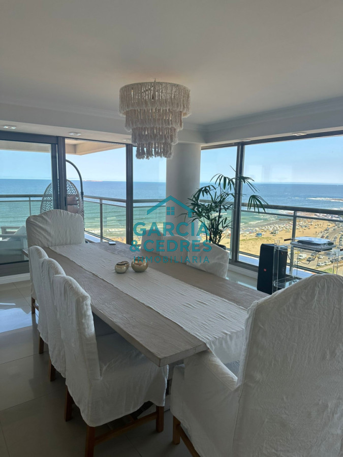 Apartamento ID.175 - Torre Imperiale Exclusivo Apartamento de Gran Categoría con 4 Dormitorios, Servicio y 6 Baños