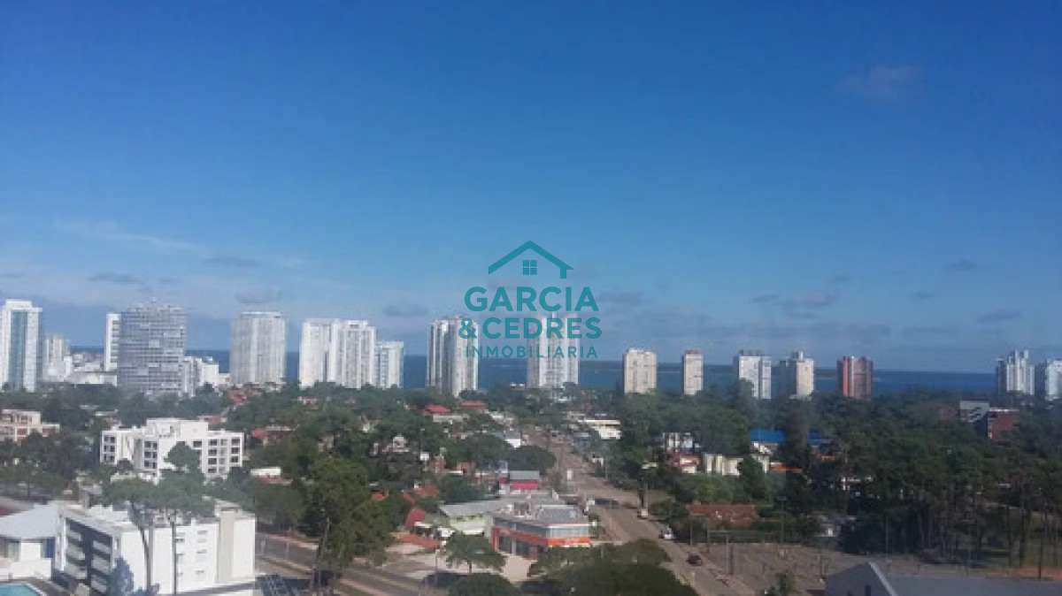 Apartamento ID.324 - Alquiler invernal - Apartamento 2 Dormitorios En Punta Del Este Invernal Con Cochera. Excelente Vista y ubicación.