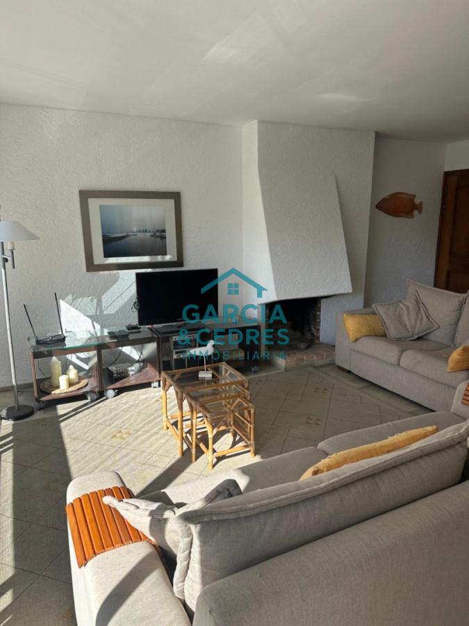 Apartamento ID.198 - Oportunidad Apartamento en Edificio Porto Santo de 3 dorm. y 3 baños