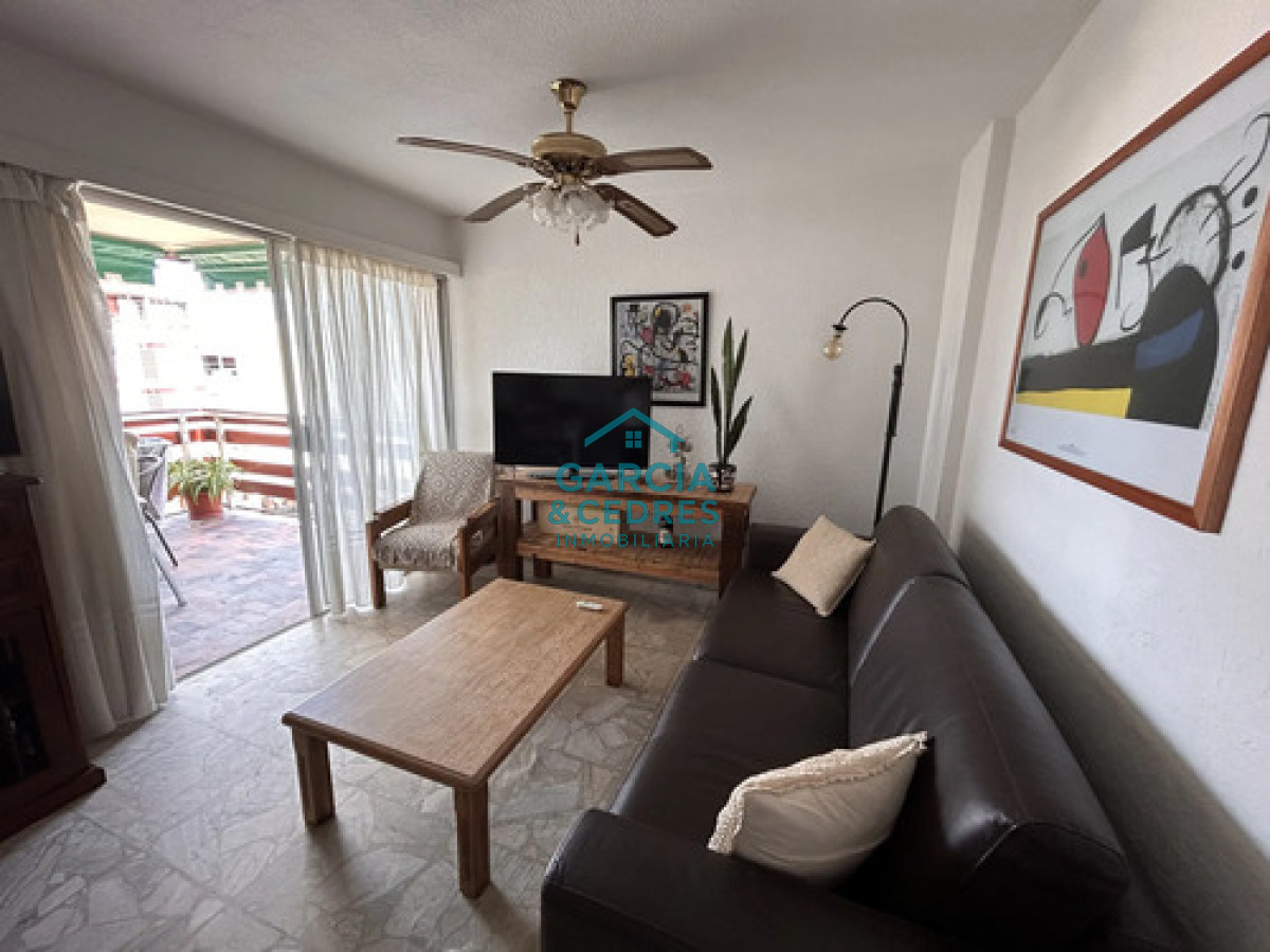 Apartamento ID.564 - Apartamento de 2 dormitorios en primer linea con vista al mar, Playa Mansa