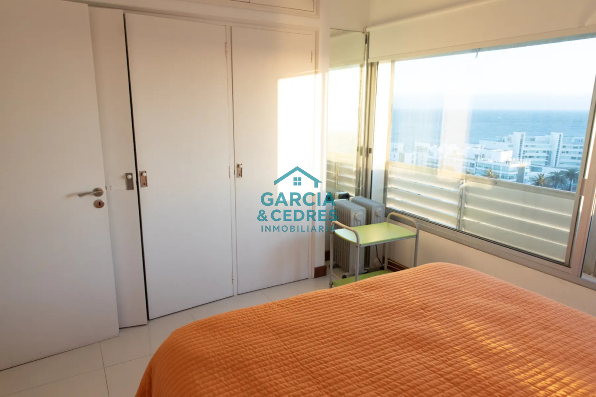Apartamento ID.431 - Alquiler anual - Apartamento de 2 Dormitorios Reciclado en Bahia Palace