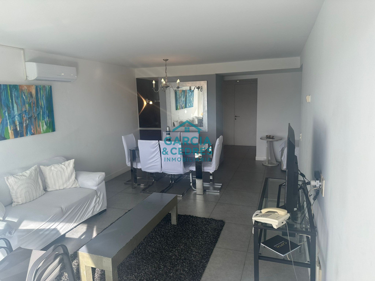 Apartamento ID.1 -  Vendo Apto En Torre Yoo de 1 1/2 dormitorio Excelente Estado . Una Torre Con Todas Las Amenidades . No Deje De Perder Esta Oportunidad