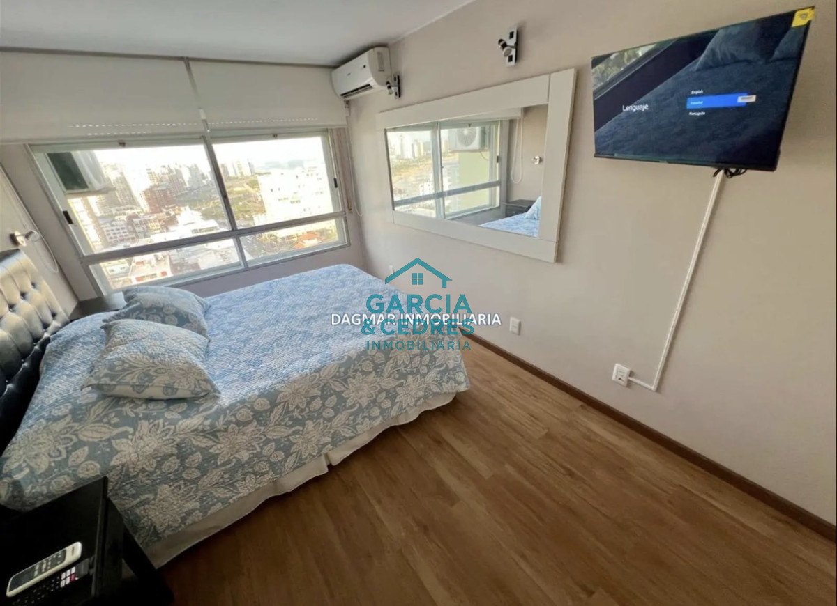 Apartamento ID.486 - Alquiler anual de 3 dormitorios en Peninsula, Punta del Este