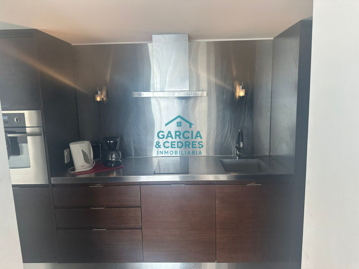 Apartamento ID.1 -  Vendo Apto En Torre Yoo de 1 1/2 dormitorio Excelente Estado . Una Torre Con Todas Las Amenidades . No Deje De Perder Esta Oportunidad