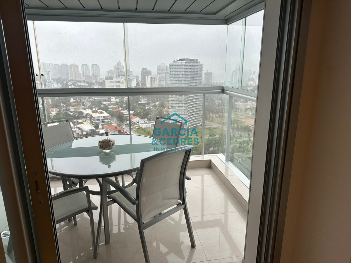 Apartamento ID.495 - Miami Boulevard, Punta del Este.  Apartamento de 2 dormitorios y 2 baños