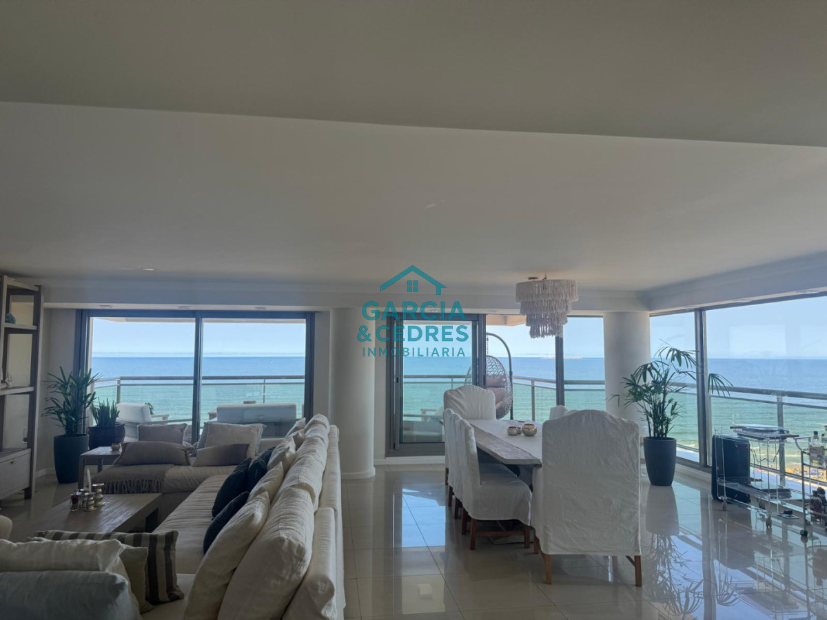 Apartamento ID.175 - Torre Imperiale Exclusivo Apartamento de Gran Categoría con 4 Dormitorios, Servicio y 6 Baños