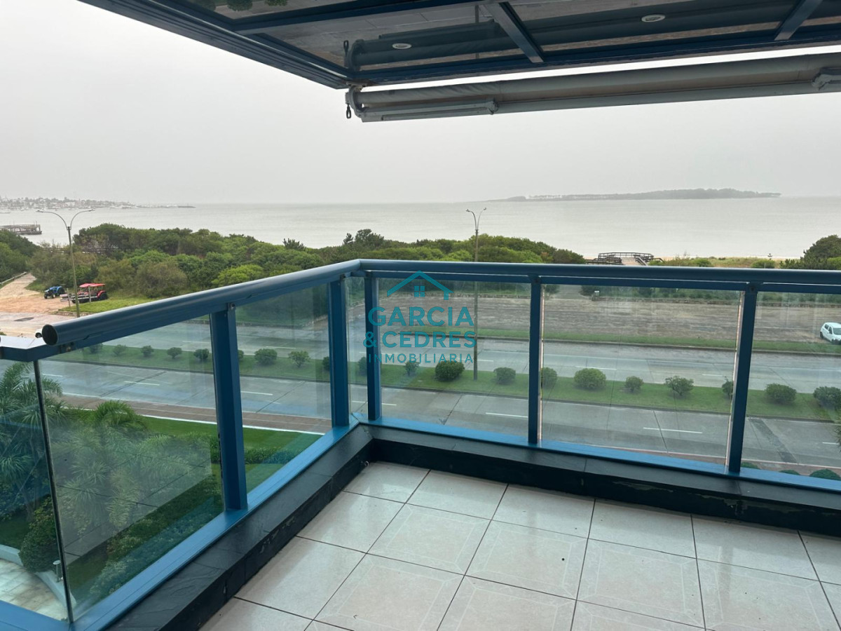 Apartamento ID.379 - Torre Beverly Tower apto de 3 dormitorios en suite + dep servicio c/baño