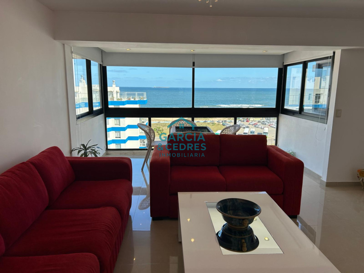 Apartamento ID.197 - Oportunidad !!! Venta Apartamento 4 Dormitorios y 3 baños Reciclado - Playa Brava - Parquemar Center