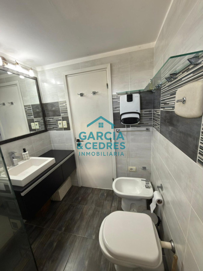 Apartamento ID.124 - OPORTUNIDAD !!! EXCELENTE APTO EDIFICIO BORA BORA TOTALMENTE RECICLADO  3 DORM. Y 3 BAÑOS 