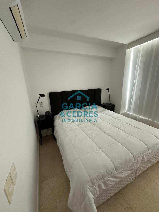 Apartamento ID.422 - Alquiler invernal Apto de 1 1/2 dorm y 2 baños en torre YOO 