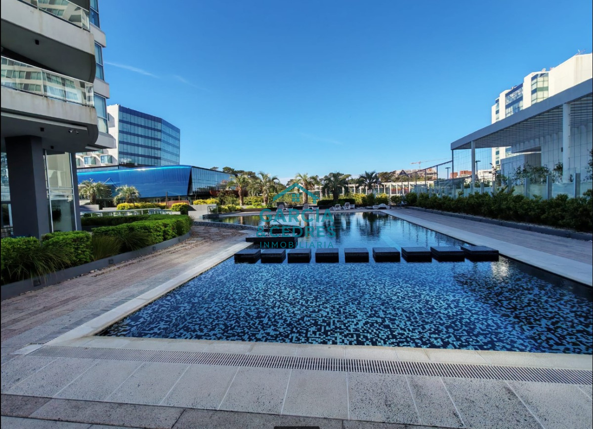 Apartamento ID.394 - VENDO EXCELENTE APTO DE 2 DORM+DEPENDENCIA , 4 BAÑOS EN TORRE LOOK BRAVA