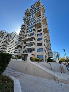 Oportunidad !!! Venta Apartamento 4 Dormitorios y 3 baños Reciclado - Playa Brava - Parquemar Center