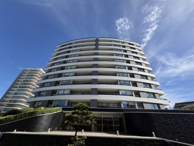 Apartamento Codigo #Apartamento en Torre Esmeralda de 3 dormitorios, Playa Brava