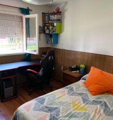 Se vende Apartamento De 2 Dormitorios, 1 Baño, Cocina Semi Integrada. En La Teja