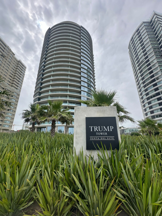 APARTAMENTO TORRE TRUMP 2 DORM. Y 3 BAÑOS 
