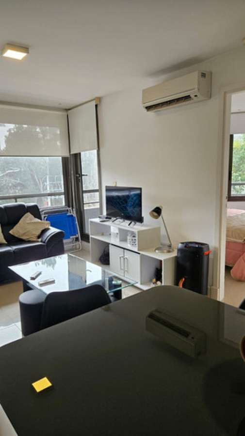 Muy Buen Apartamento En Edificio Unique, Punta del Este
