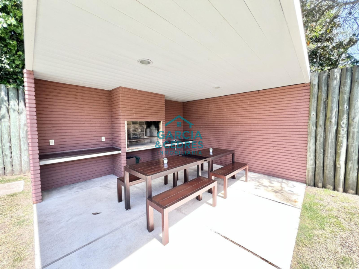 Casa ID.41 - Alquilo desde el 26 de Diciembre al 15 de Enero espectacular casa de 3 dormitorios con 3 baños y piscina