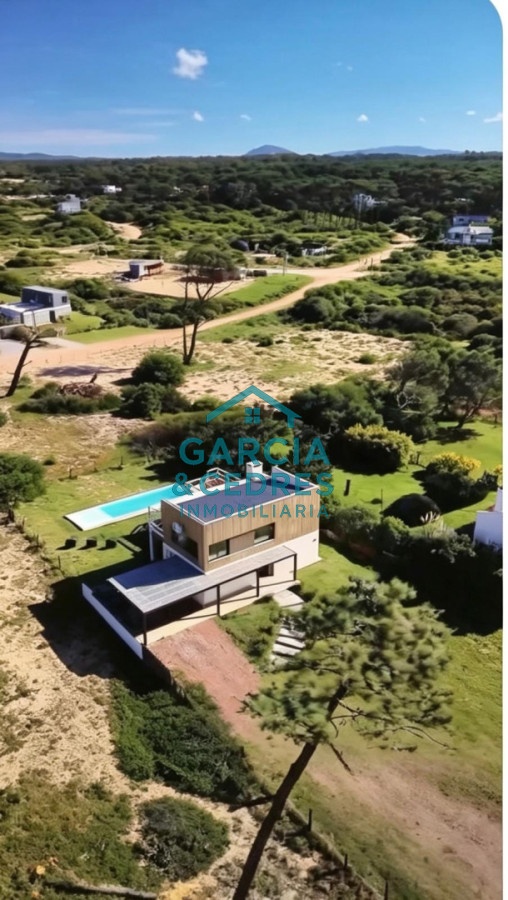 Casa ID.1231 - Venta De Casa Minimalista en Chihuahua Frente al mar 