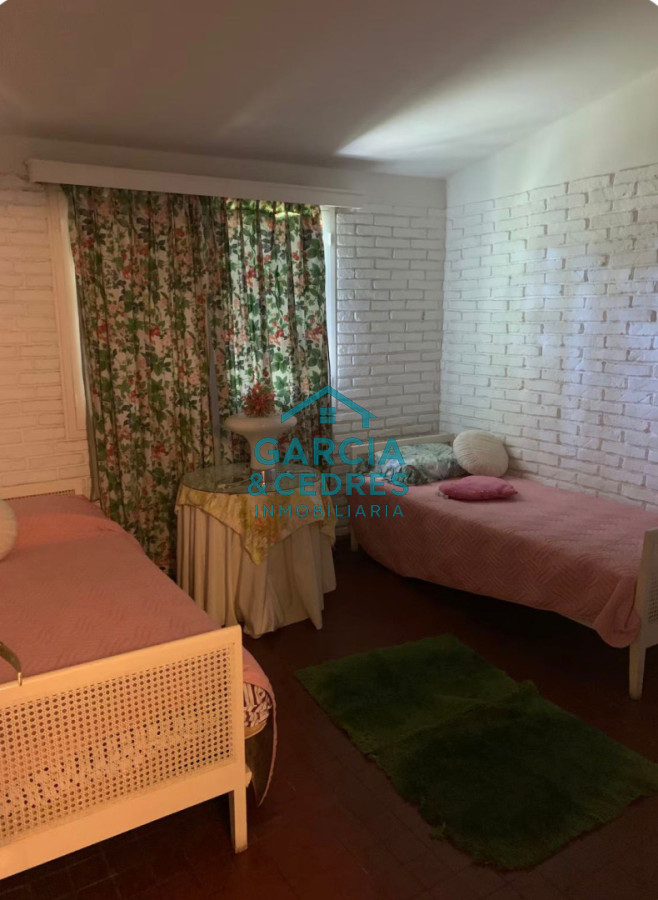 Casa ID.1202 - Alquiler de Casa de 3 dorm + 3 baños . Excelente Ubicación 