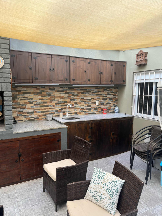 Casa ID.305 - Casa Ph 2 Dormitorios, Patio Con Parrillero
