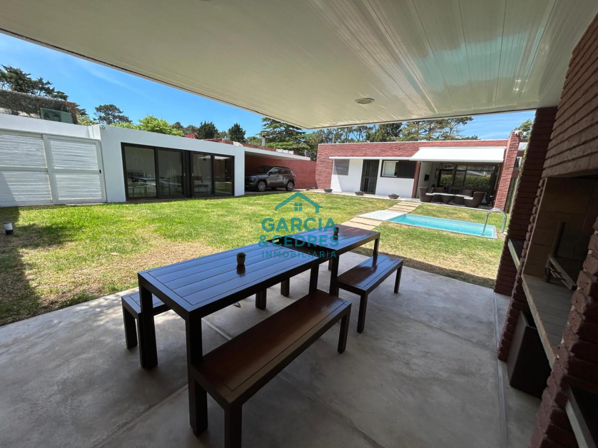 Casa ID.41 - Alquilo desde el 26 de Diciembre al 15 de Enero espectacular casa de 3 dormitorios con 3 baños y piscina