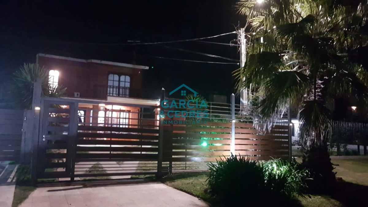Casa ID.698 - Alquiler de Temporada - Casa con Piscina Climatizada en Punta del Este