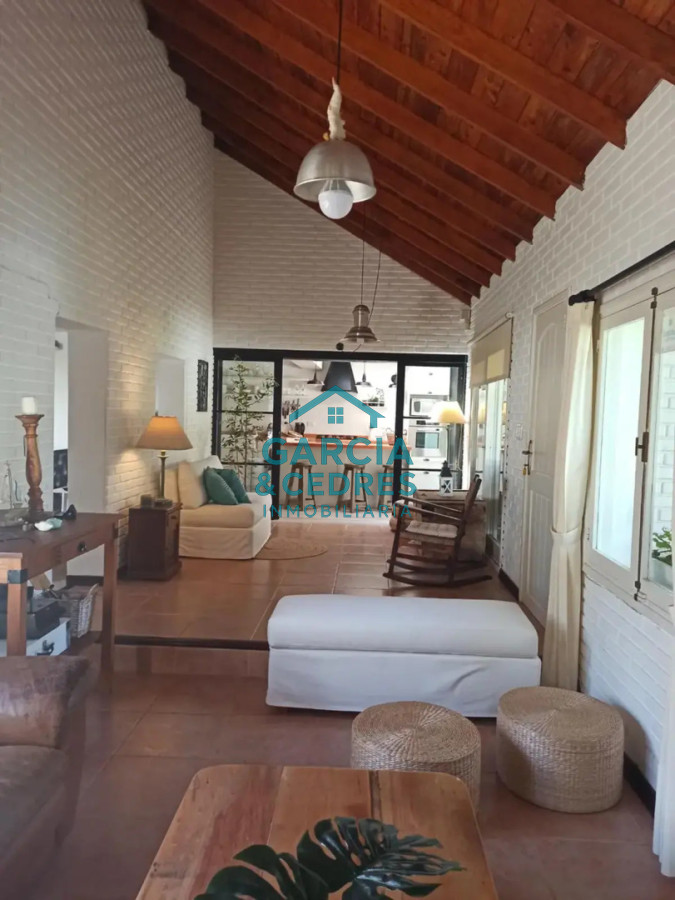 Casa ID.813 - Casa de 4 dormitorios en alquiler de temporada - San Rafael, Punta del Este 