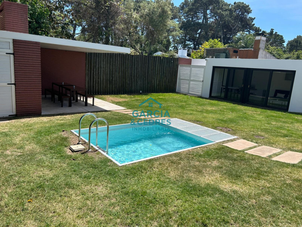 Casa ID.41 - Alquilo desde el 26 de Diciembre al 15 de Enero espectacular casa de 3 dormitorios con 3 baños y piscina