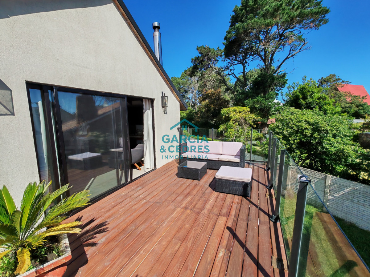 Casa ID.45 - ALQUILO CASA DE 3 DORM. Y 3 BAÑOS  EN PARADA 38 A UNA CUADRA Y MEDIA DEL MAR