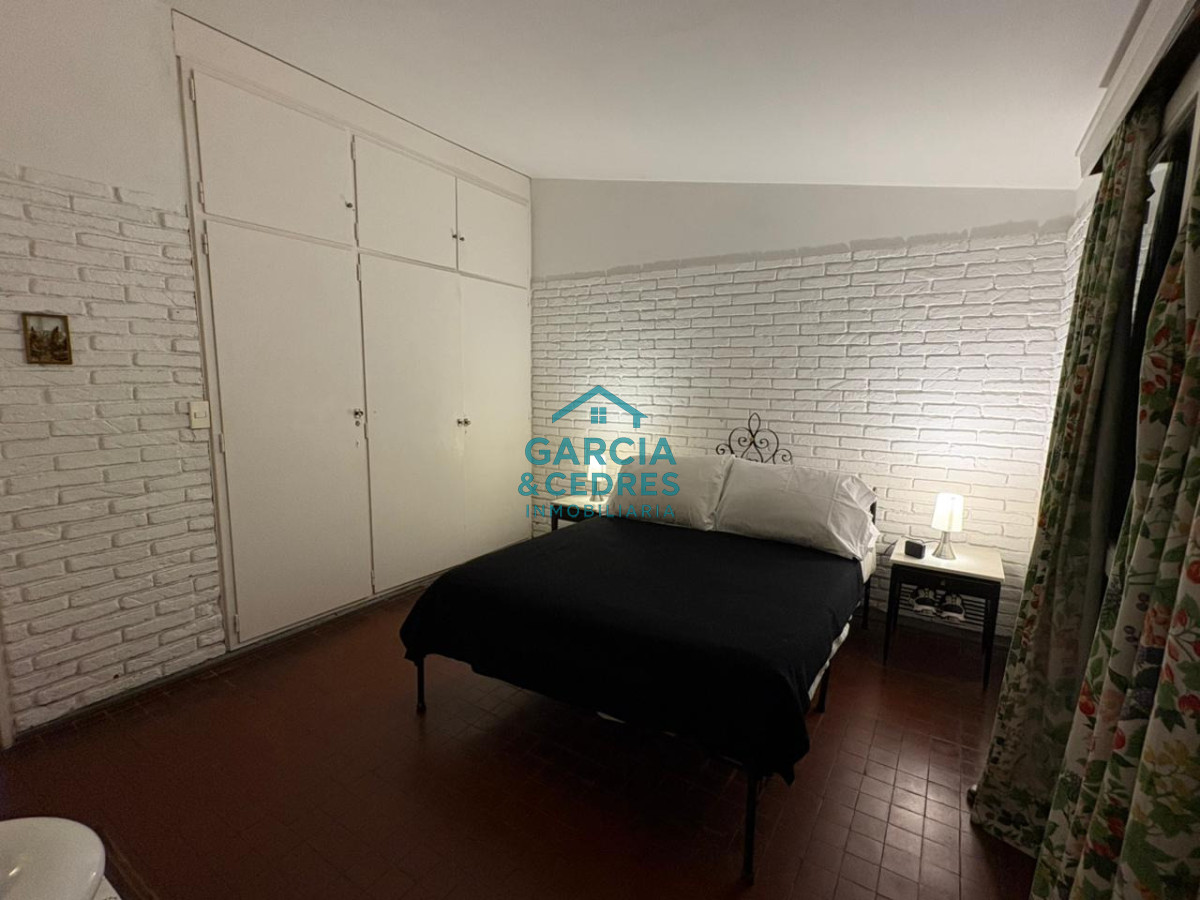Casa ID.1202 - Alquiler de Casa de 3 dorm + 3 baños . Excelente Ubicación 