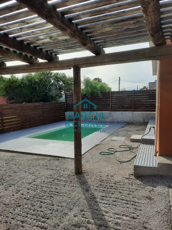 Casa ID.38 - Oportunidad en Las Flores a solo 200 mts de la playa . Casa A estrenar con piscina de 2 dormitorios y un baño 