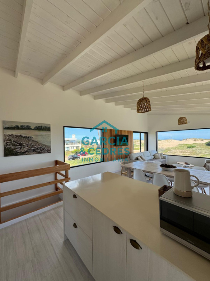 Casa ID.1231 - Venta De Casa Minimalista en Chihuahua Frente al mar 