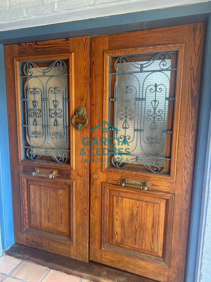 Casa ID.216 - VENDO CASA EN NUEVO CANTEGRIL 5 DORMITORIOS Y 5 BAÑOS EXCLENTE CONSTRUCCION