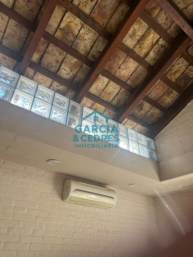 Casa ID.216 - VENDO CASA EN NUEVO CANTEGRIL 5 DORMITORIOS Y 5 BAÑOS EXCLENTE CONSTRUCCION