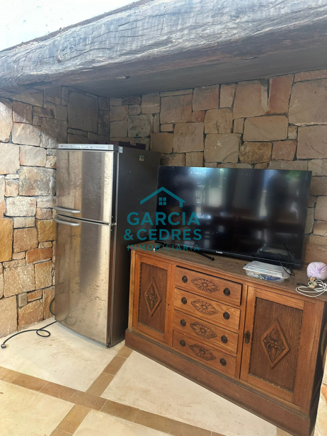 Casa ID.216 - VENDO CASA EN NUEVO CANTEGRIL 5 DORMITORIOS Y 5 BAÑOS EXCLENTE CONSTRUCCION