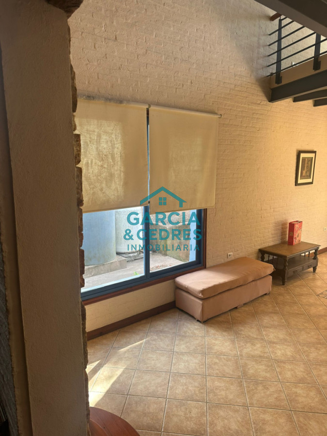 Casa ID.216 - VENDO CASA EN NUEVO CANTEGRIL 5 DORMITORIOS Y 5 BAÑOS EXCLENTE CONSTRUCCION