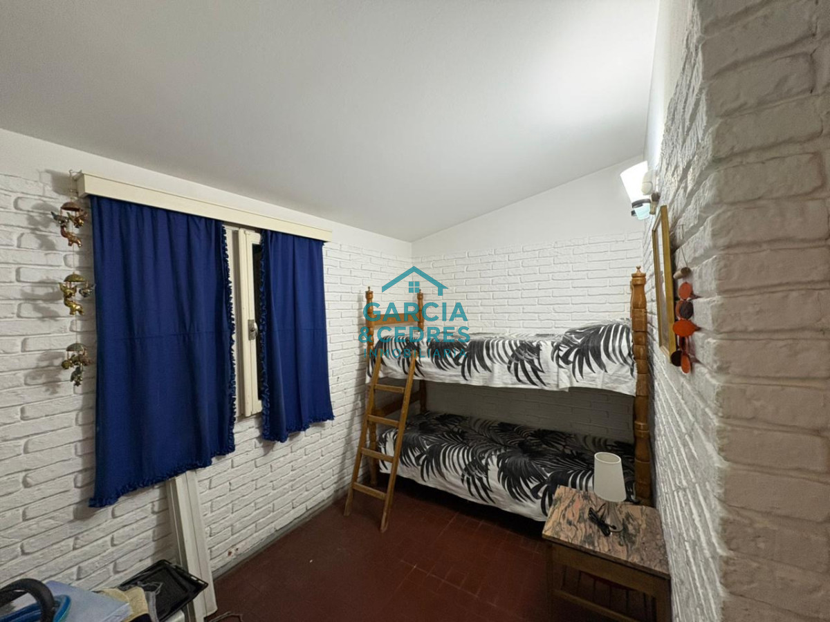 Casa ID.1202 - Alquiler de Casa de 3 dorm + 3 baños . Excelente Ubicación 