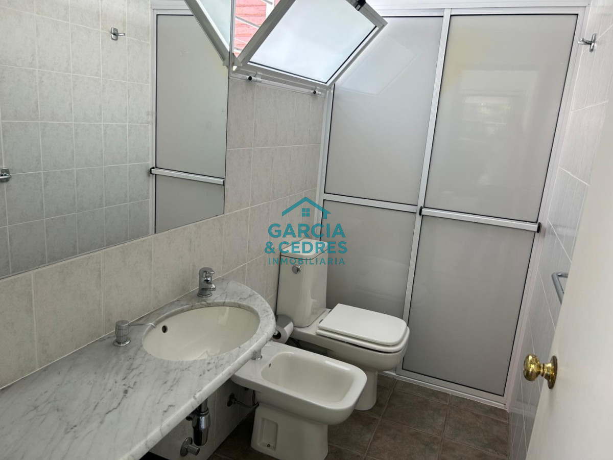 Casa ID.41 - Alquilo desde el 26 de Diciembre al 15 de Enero espectacular casa de 3 dormitorios con 3 baños y piscina