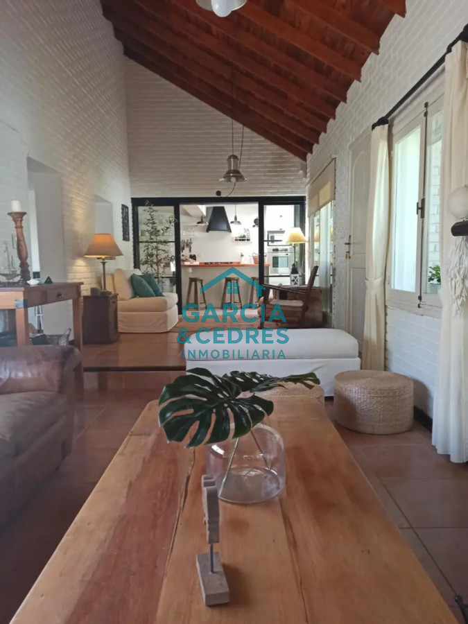 Casa ID.813 - Casa de 4 dormitorios en alquiler de temporada - San Rafael, Punta del Este 