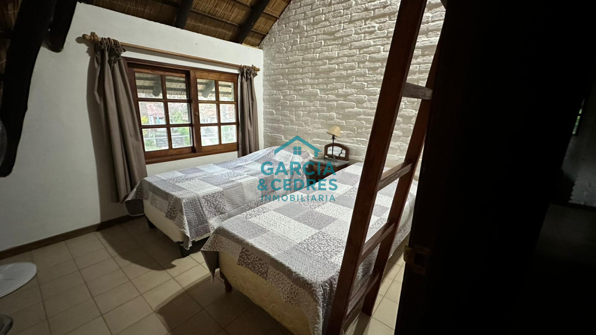 Casa ID.33 - Vendo Excepcional Chalet de 4 Dorm y 4 baños en San Rafael Zona del Hotel Cipriani muy valorada 